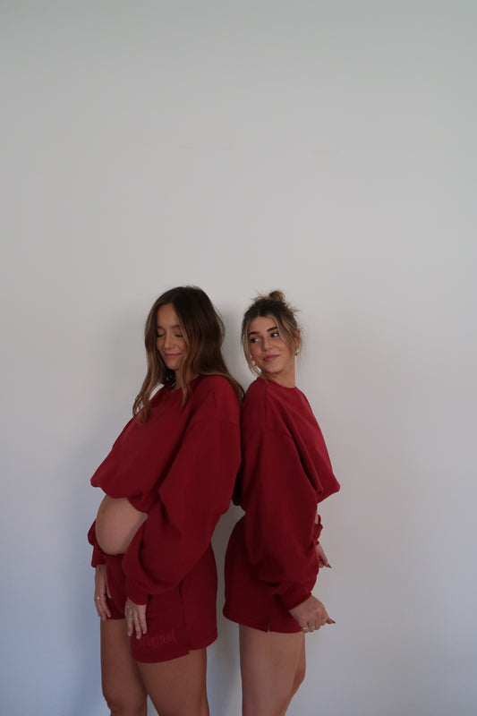 cropped crewneck in cherry